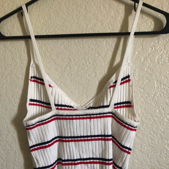 Kendall and Kylie tank-top - Picture 2 of 3